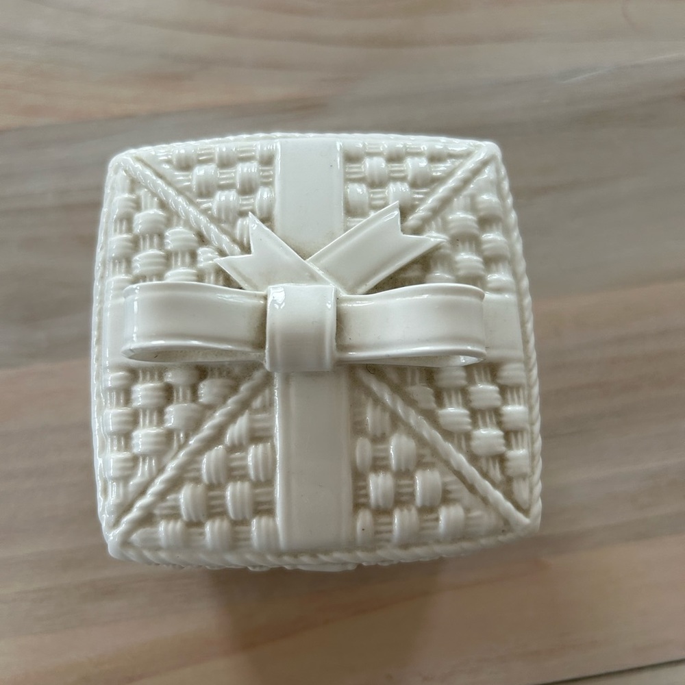 Tiffany & Co Sybil Connolly Basketweave Gift Box